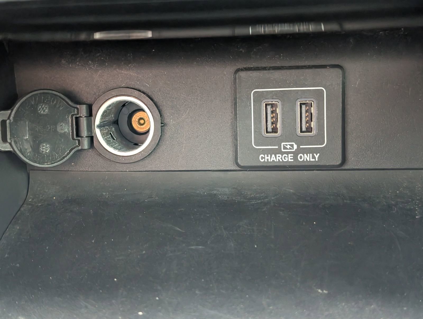 Used 2018 Nissan Pathfinder SV image 28