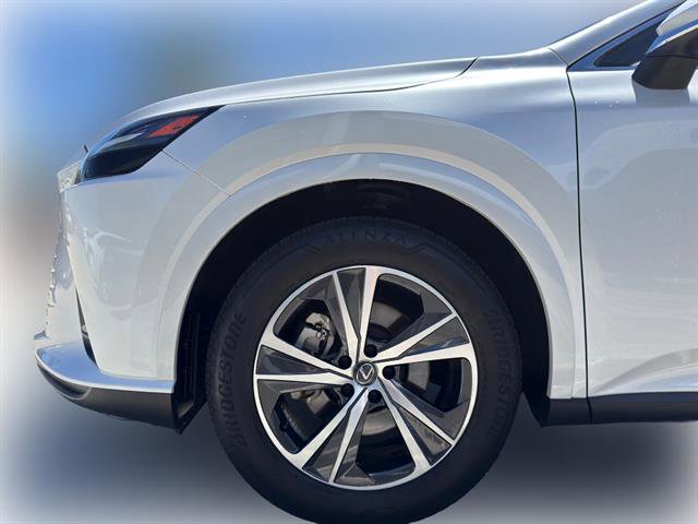 Used 2025 Lexus RX 350 Premium w/ Accessory Package (Z1) image 4