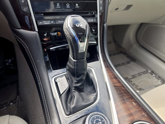 Used 2018 INFINITI Q50 Luxe w/ Essential Package (3.0T Luxe) AWD/4WD image 18