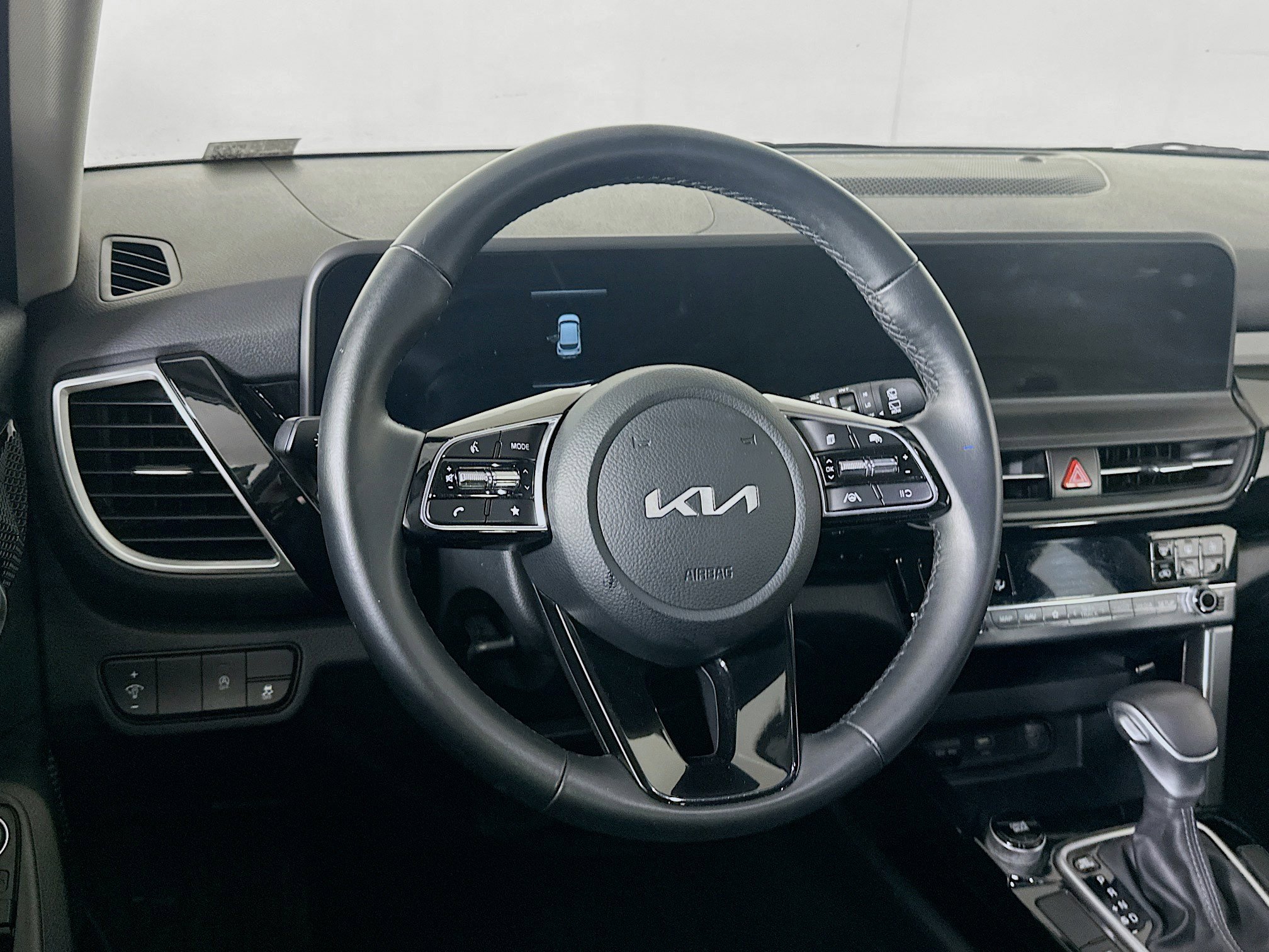 Used 2025 Kia Seltos S FWD image 18