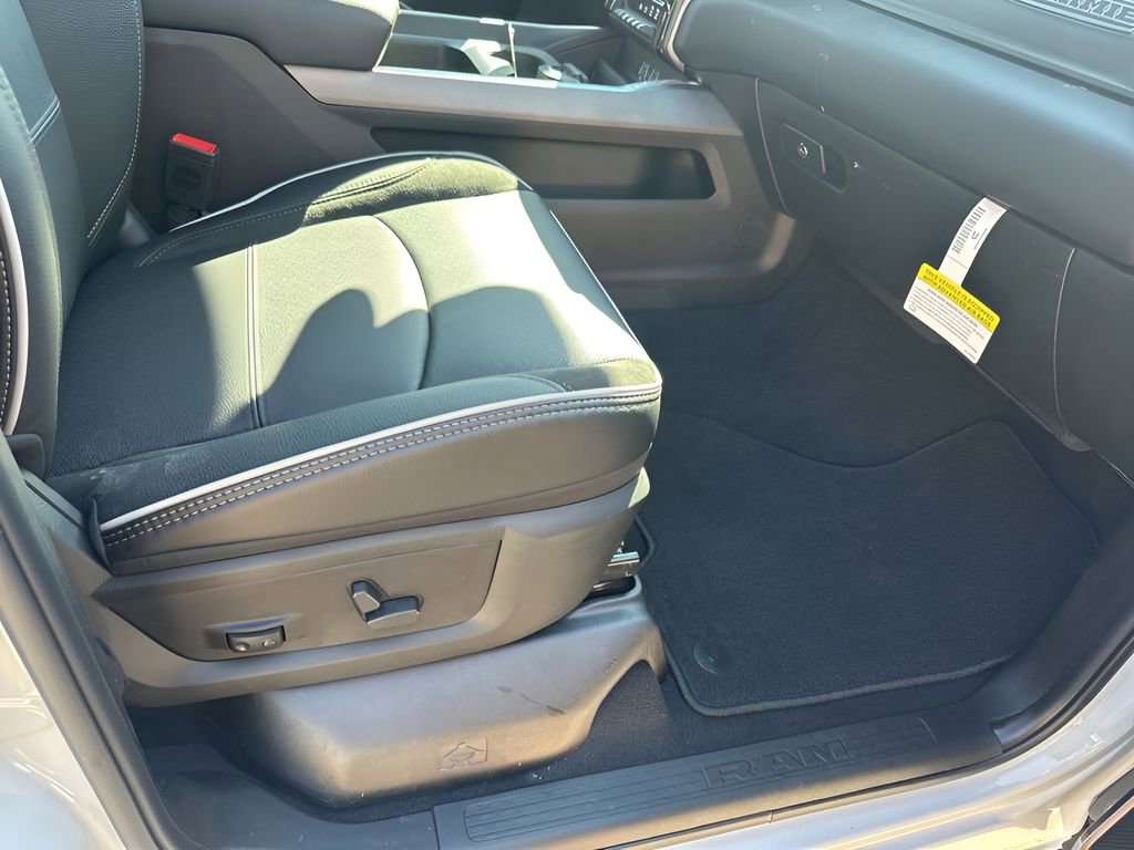 New 2026 RAM 2500 Laramie w/ Night Edition image 16