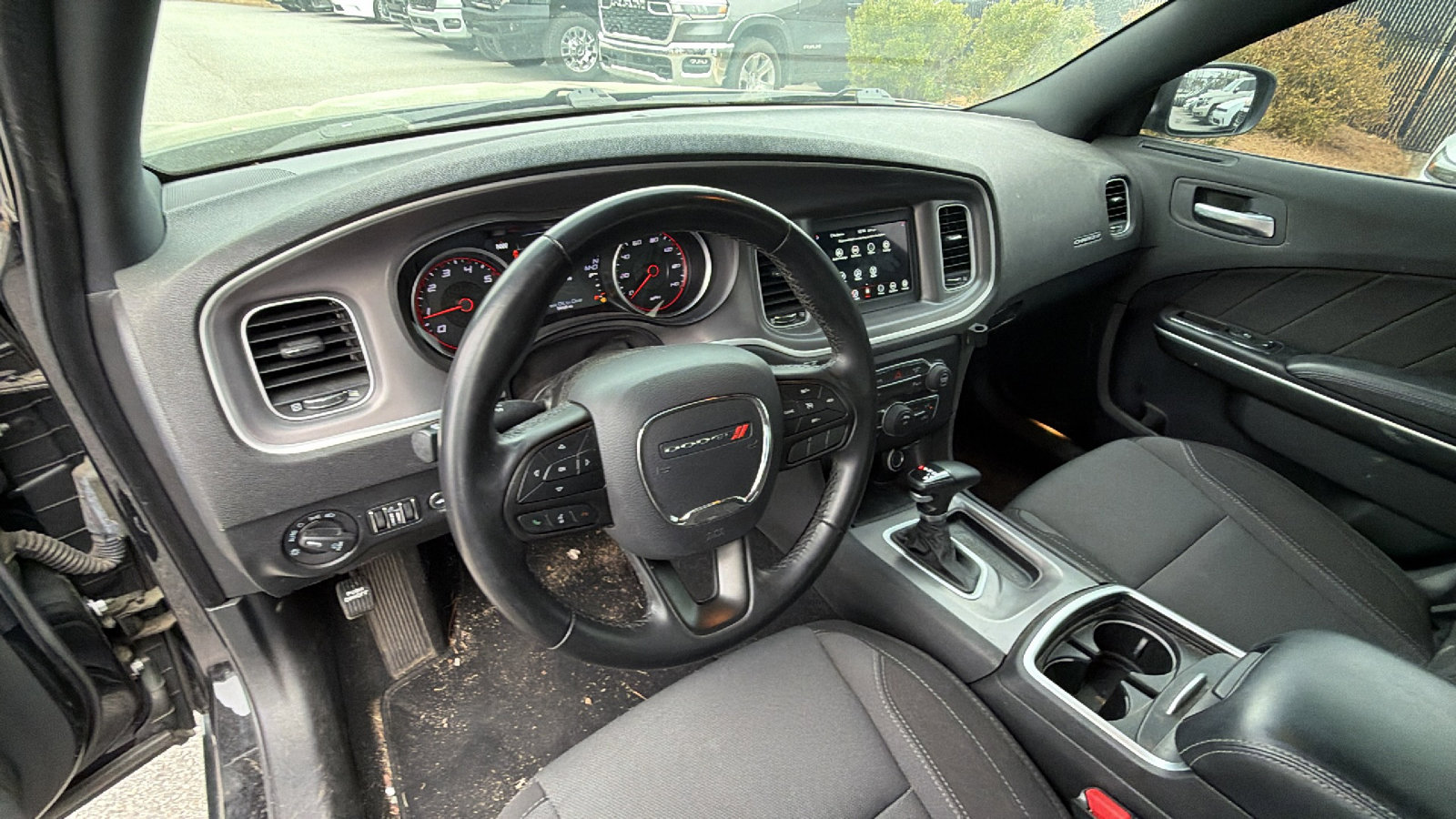 Used 2022 Dodge Charger SXT w/ Driver Convenience Group image 24