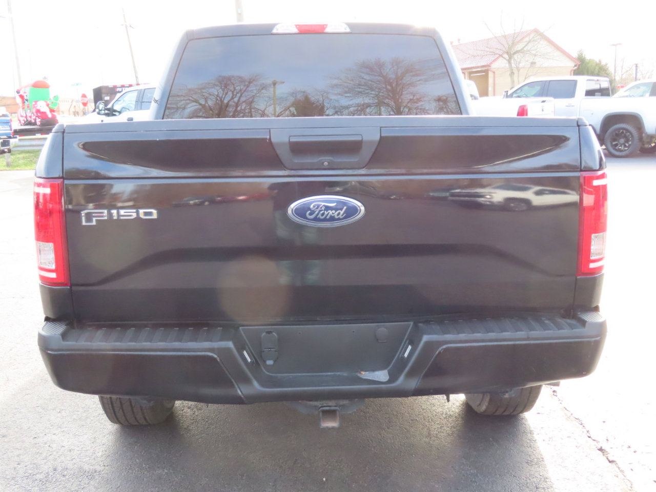 Used 2017 Ford F150 XLT w/ Equipment Group 301A Mid image 5