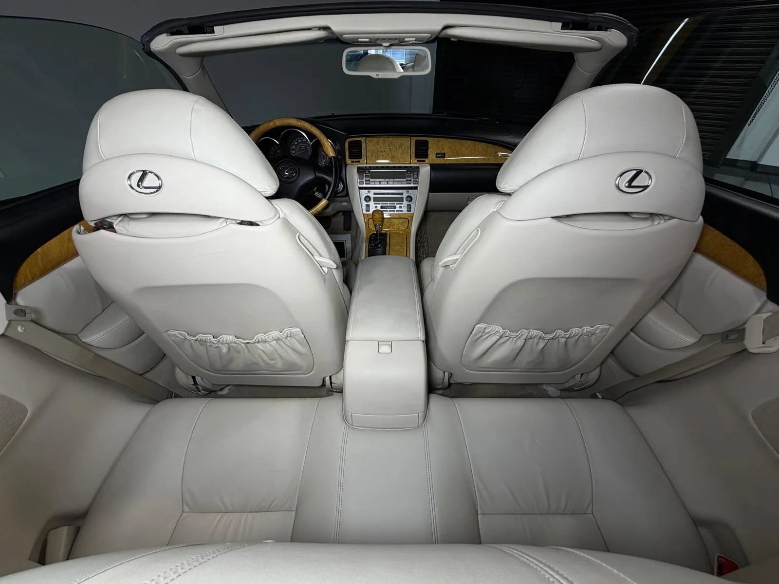 Used 2004 Lexus SC 430 Convertible RWD image 15