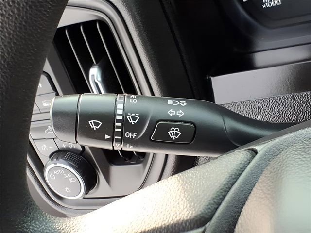 Used 2020 Chevrolet Silverado 1500 Custom w/ Custom Value Package image 26