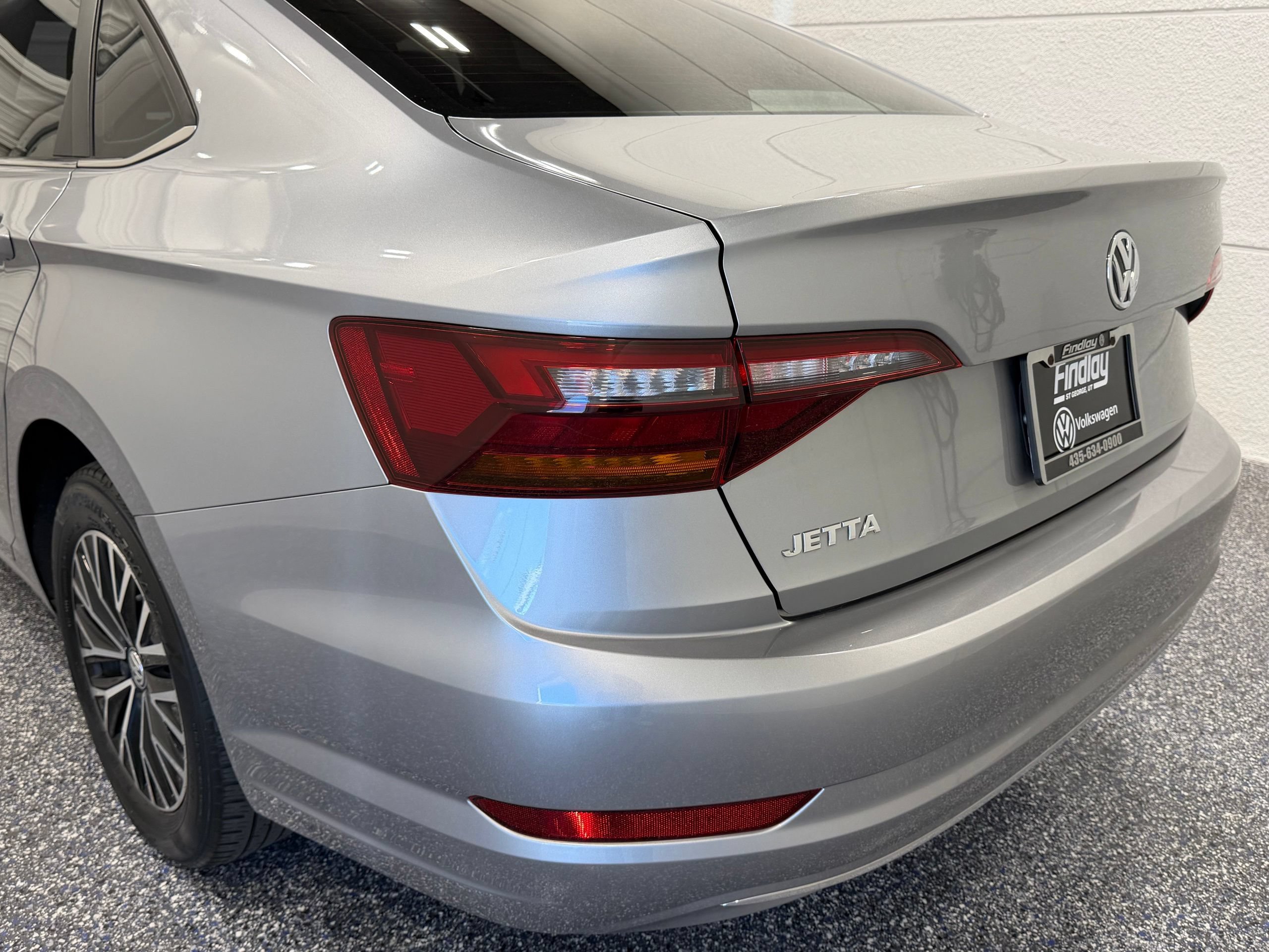 Used 2019 Volkswagen Jetta SEL FWD image 16