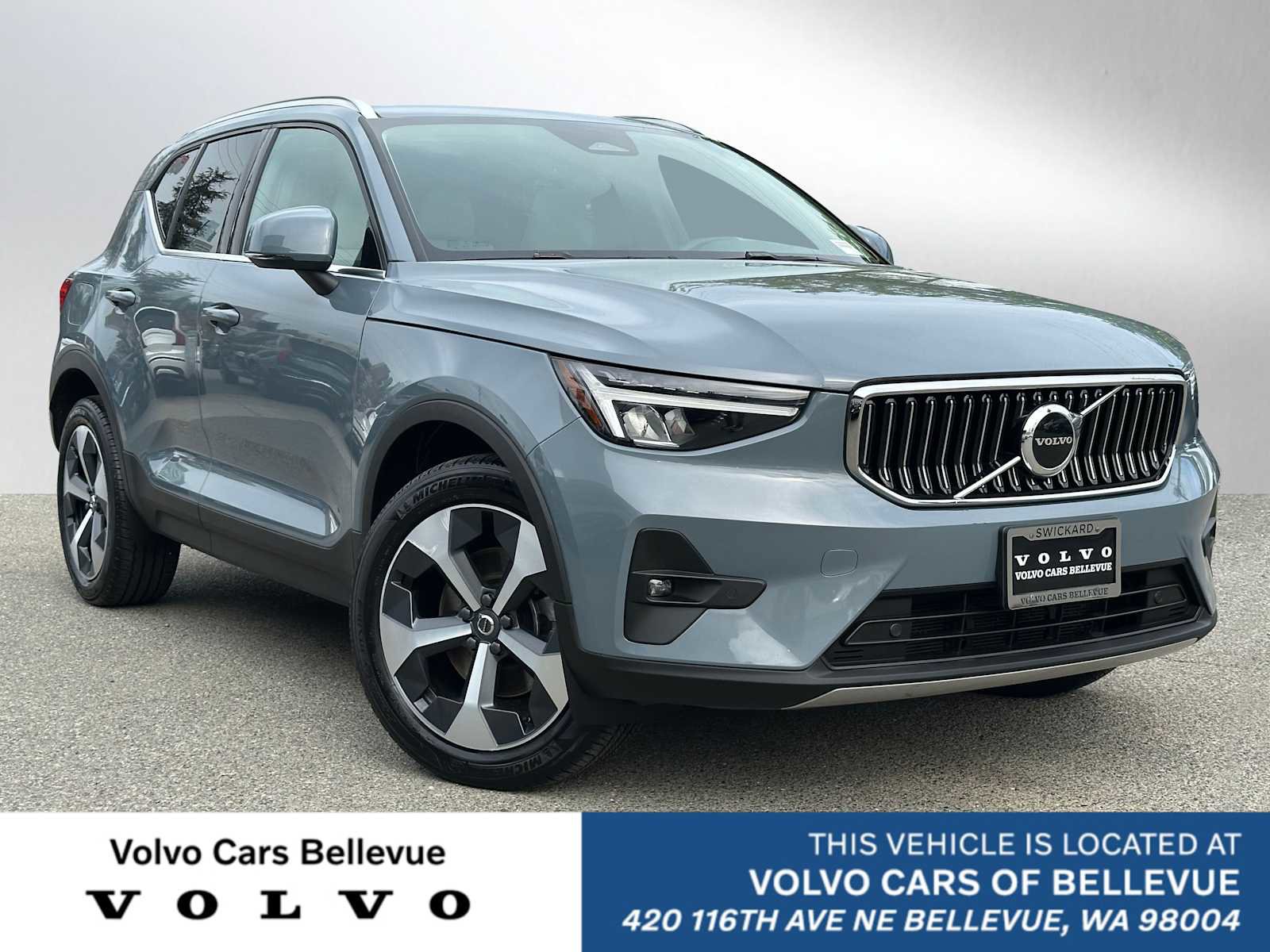Certified 2023 Volvo XC40 B5 Plus w/ Protection Package Premier AWD/4WD image 1