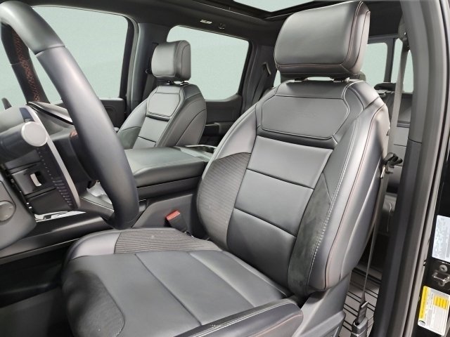 Used 2025 Ford F150 Raptor image 23