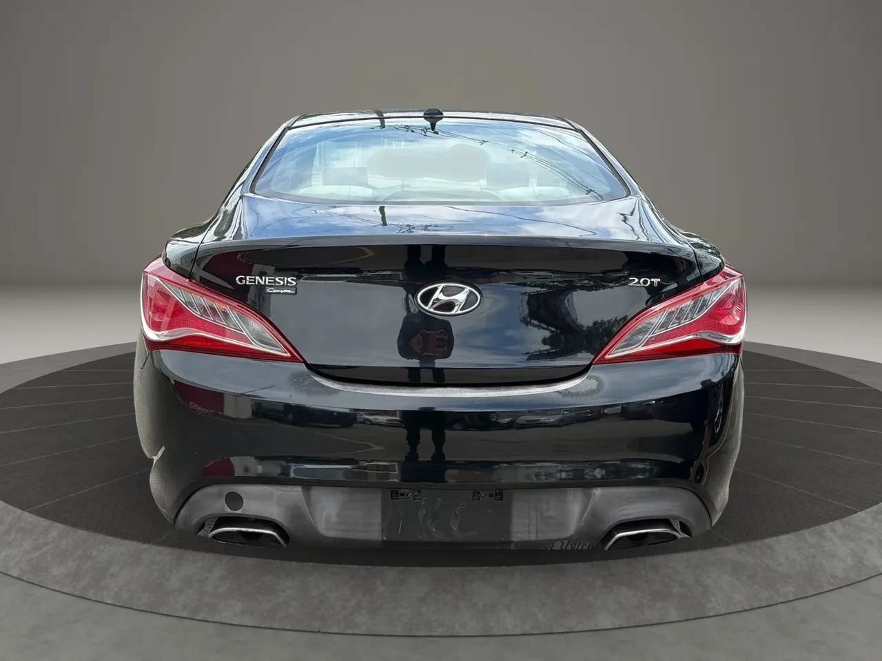 Used 2013 Hyundai Genesis 2.0T RWD image 6