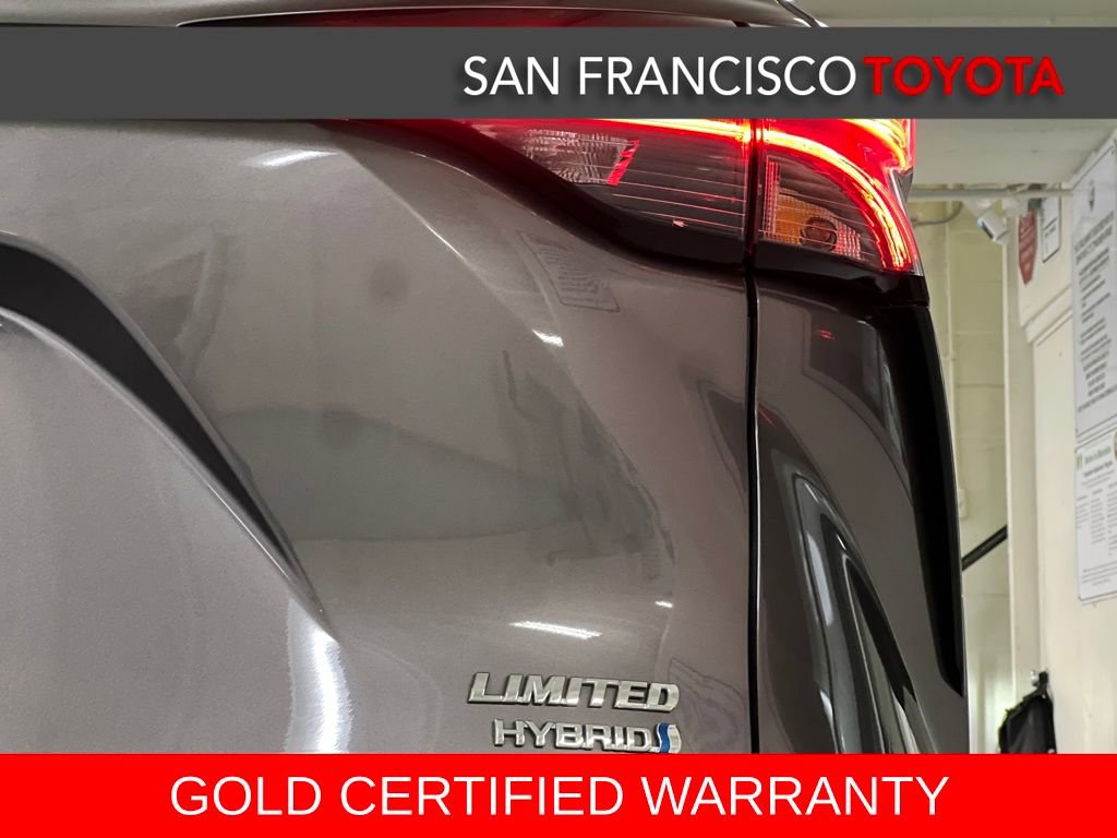 Certified 2021 Toyota Sienna Limited image 10