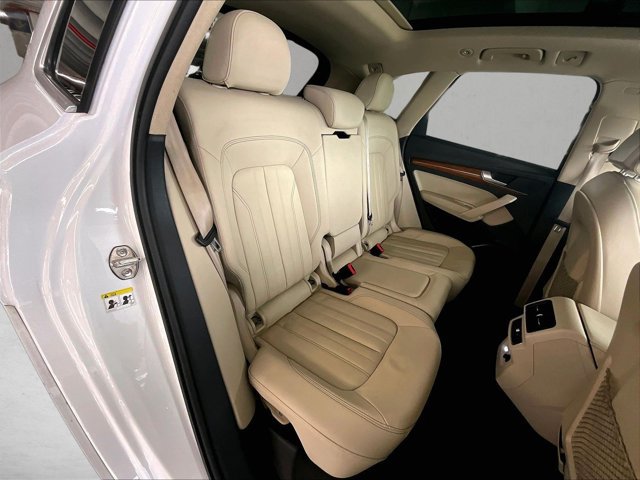 Used 2021 Audi Q5 2.0T Premium w/ Convenience Package AWD/4WD image 29