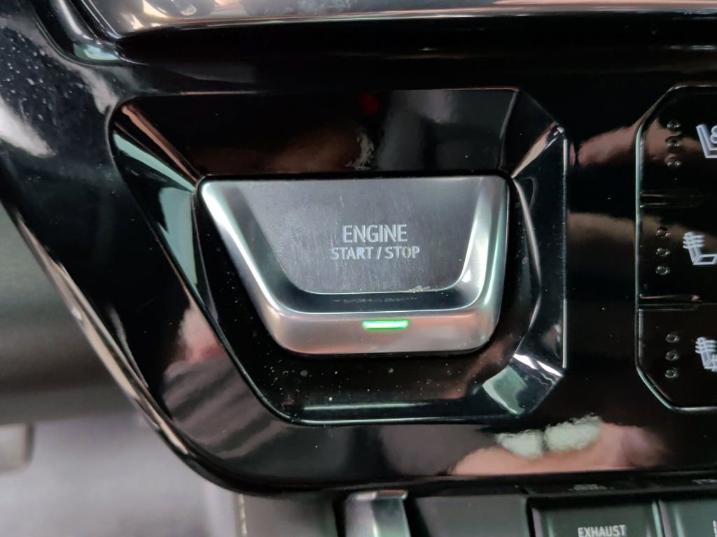 Used 2024 GMC Sierra 2500 Denali Ultimate image 25