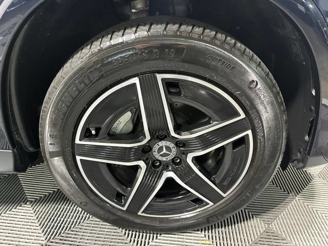 Used 2023 Mercedes-Benz GLC 300 4MATIC image 32