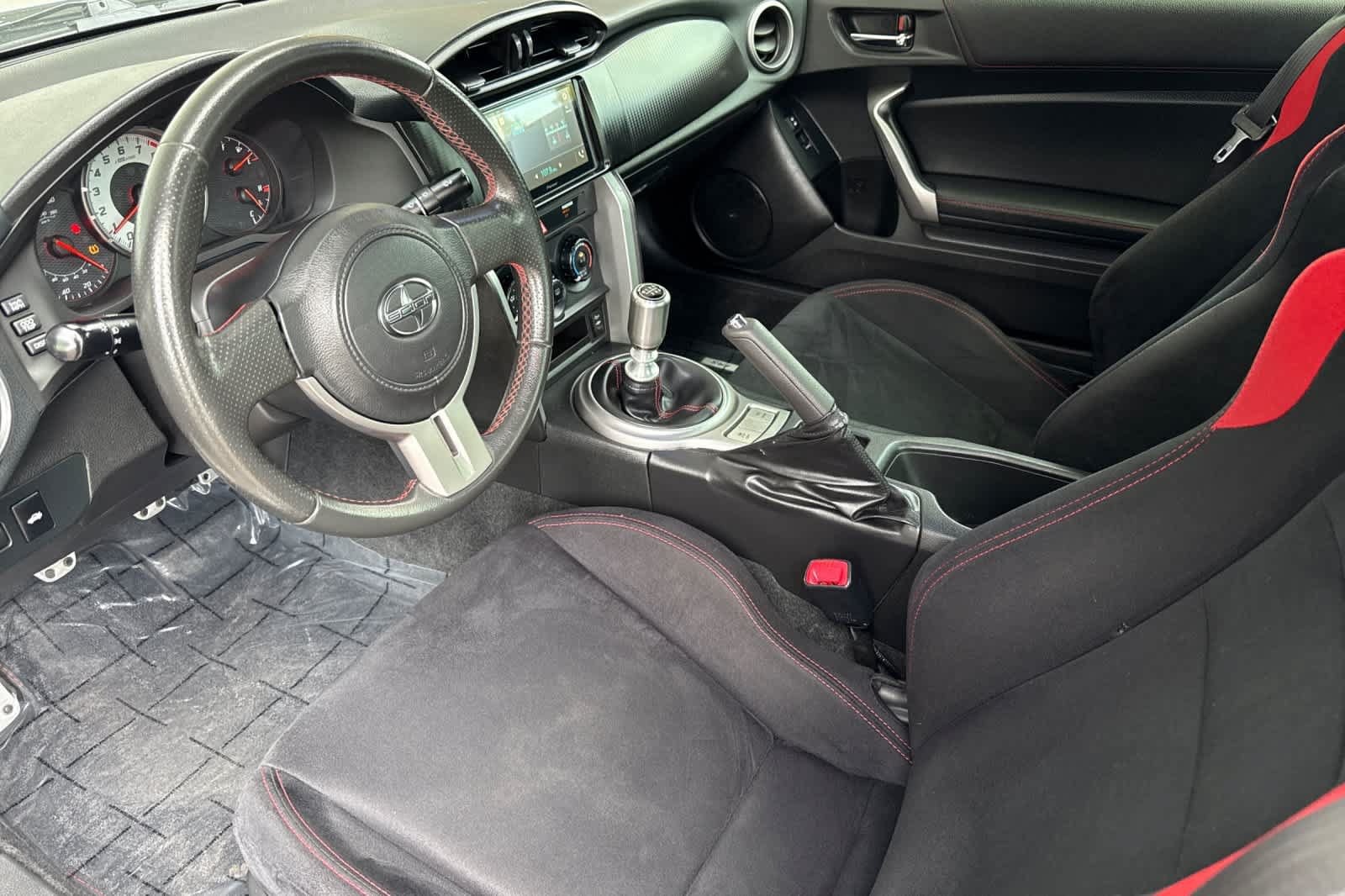 Used 2013 Scion FR-S RWD image 11