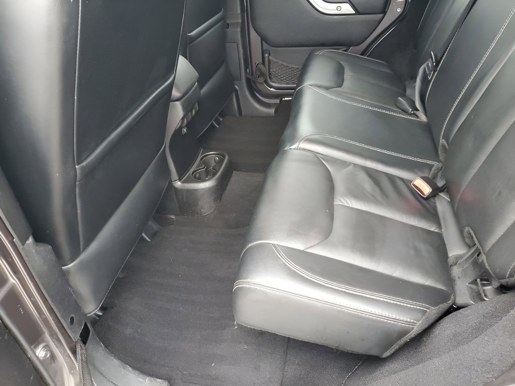 Used 2014 Jeep Wrangler Unlimited Sahara w/ Connectivity Group image 20