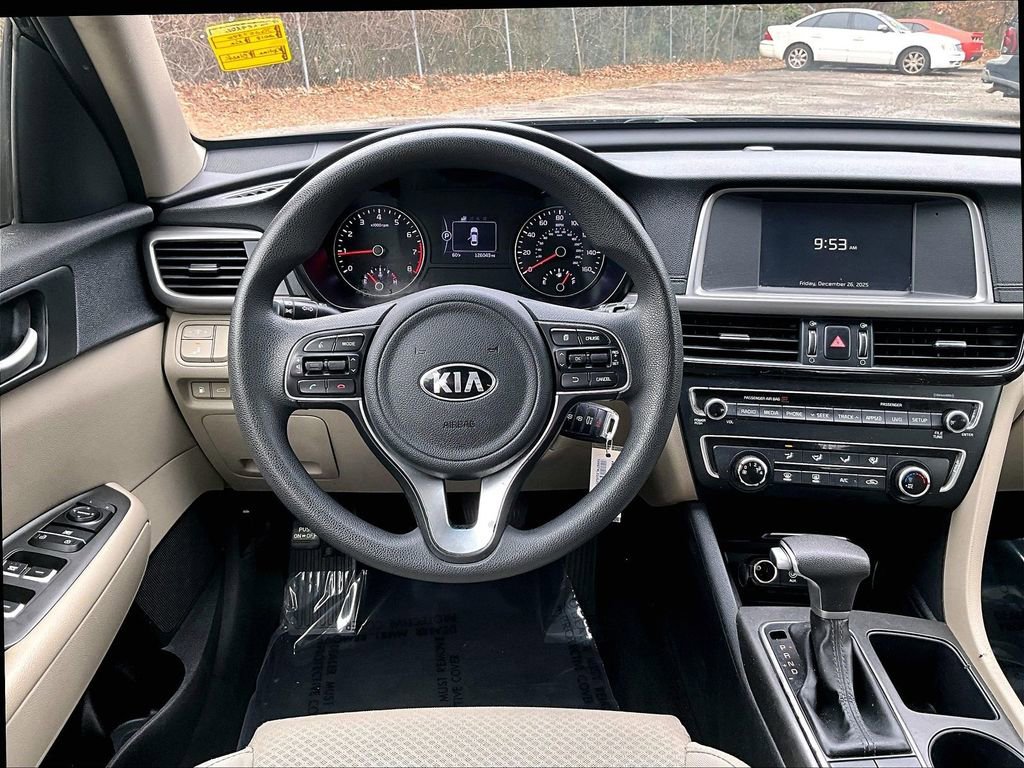 Used 2018 Kia Optima LX w/ 17" Alloy Wheels Package image 8