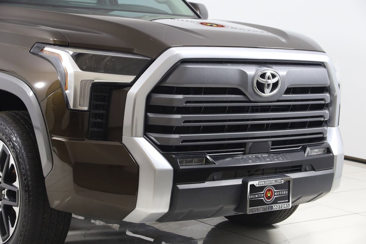 Used 2022 Toyota Tundra Limited AWD/4WD image 37
