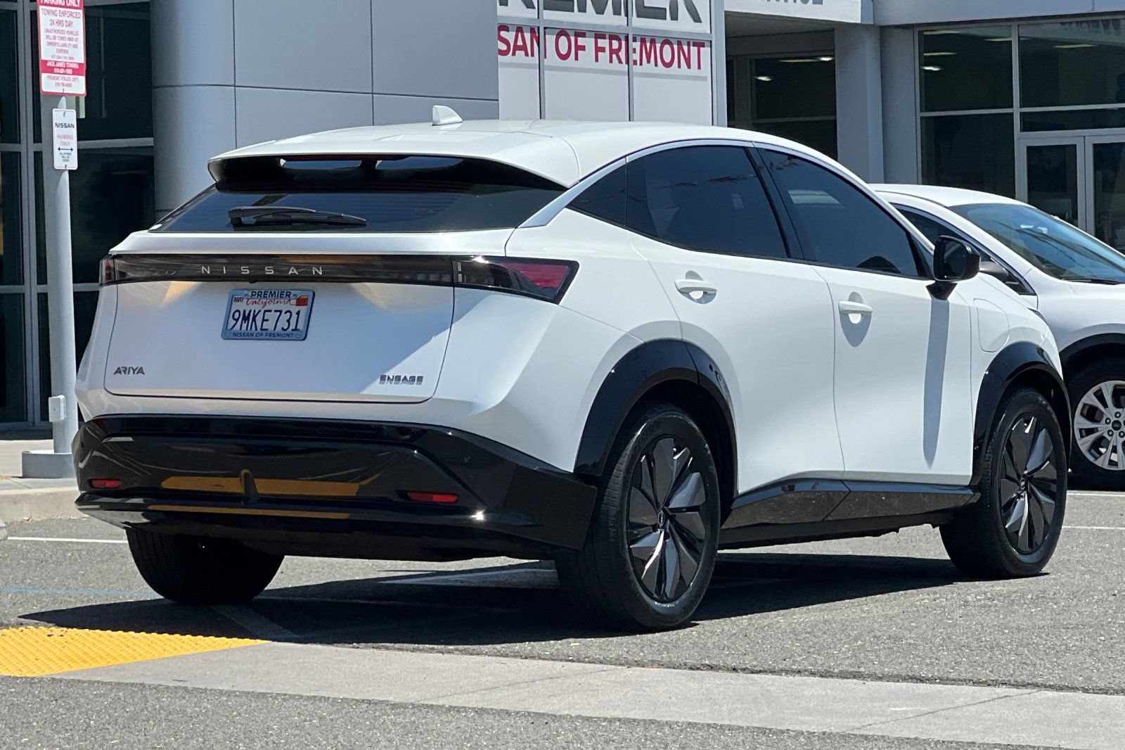Certified 2024 Nissan Ariya FWD image 4