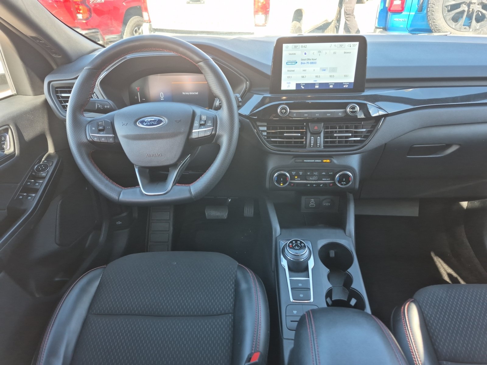 Used 2025 Ford Escape ST-Line Select AWD/4WD image 18