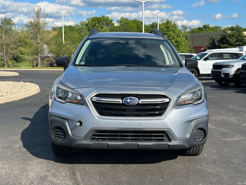 Used 2018 Subaru Outback 2.5i AWD/4WD image 2