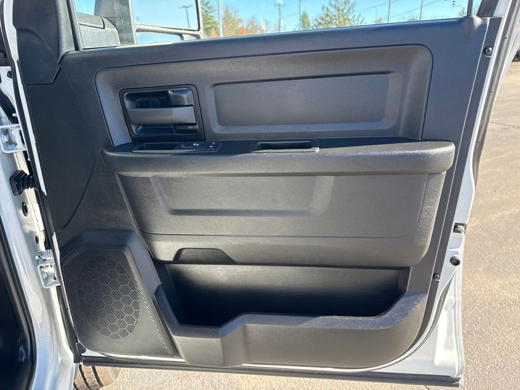 Used 2023 RAM 3500 Tradesman w/ Chrome Appearance Group image 38