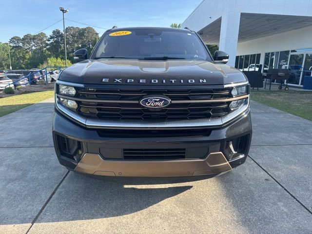 Used 2025 Ford Expedition Max King Ranch AWD/4WD image 2