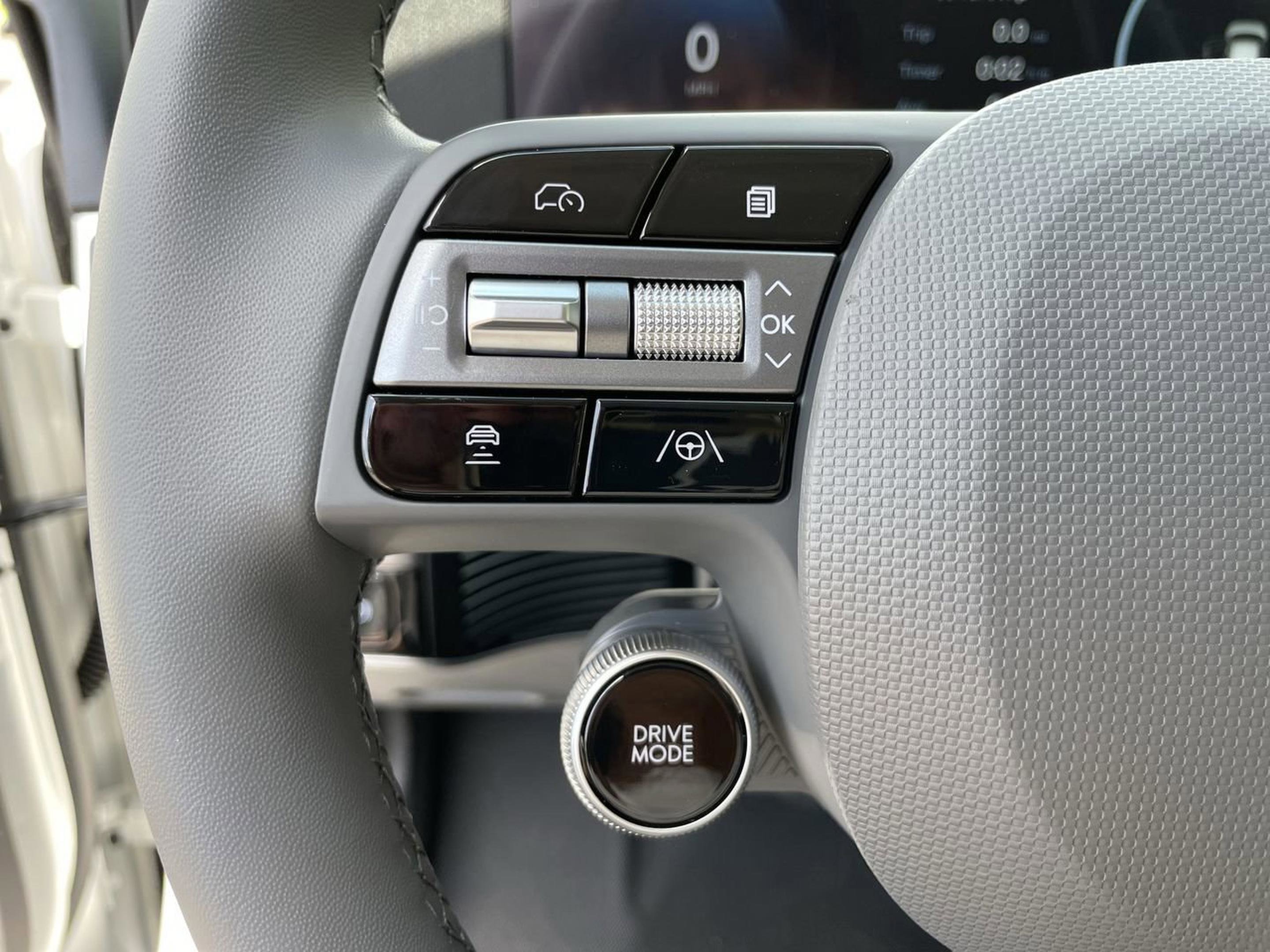 New 2025 Hyundai Ioniq 5 SEL image 12