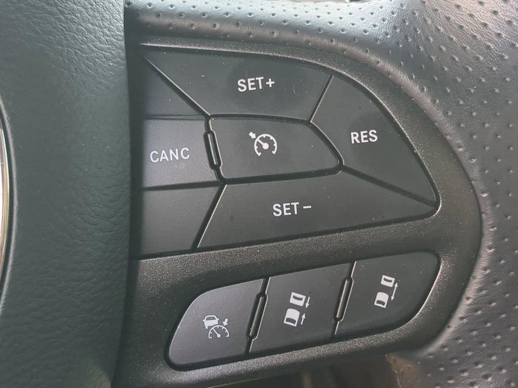 Used 2023 Dodge Challenger R/T w/ Plus Package image 25