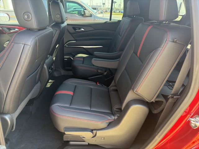 New 2026 Chevrolet Traverse RS w/ LPO, Floor Liner Package AWD/4WD image 25