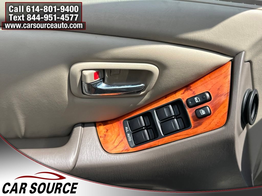 Used 2002 Lexus RX 300 4WD w/ Premium Pkg Plus image 11
