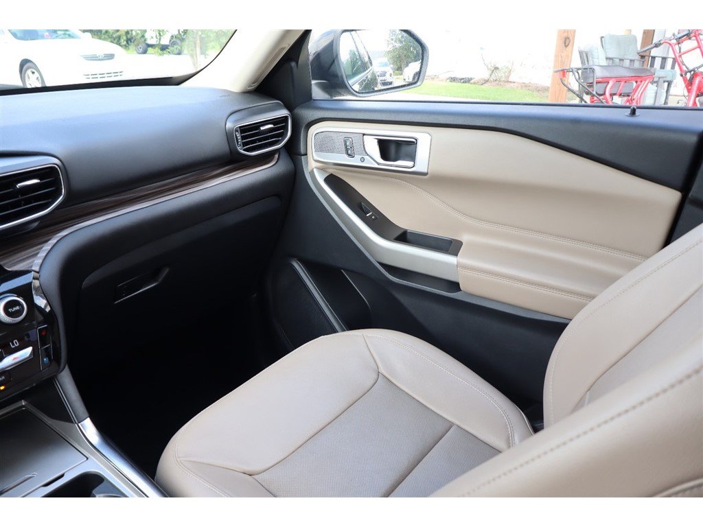 Used 2021 Ford Explorer Limited AWD/4WD image 25