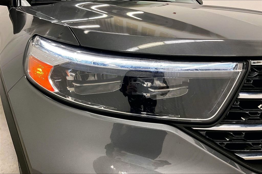 Used 2023 Ford Explorer XLT w/ Equipment Group 202A image 31