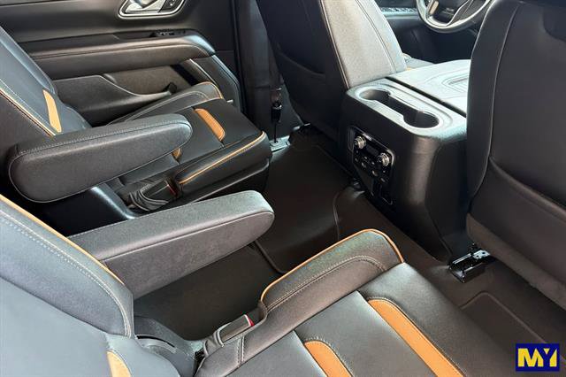 Certified 2024 GMC Yukon XL AT4 w/ AT4 Premium Plus Package AWD/4WD image 19