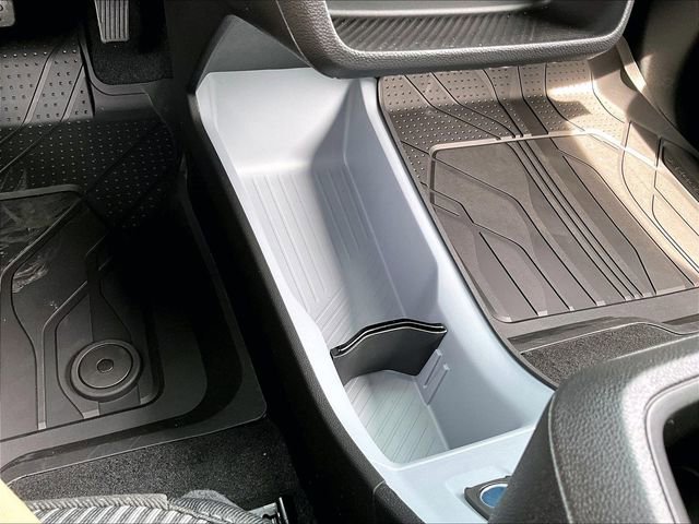New 2027 Chevrolet Bolt LT w/ Comfort Package FWD image 24