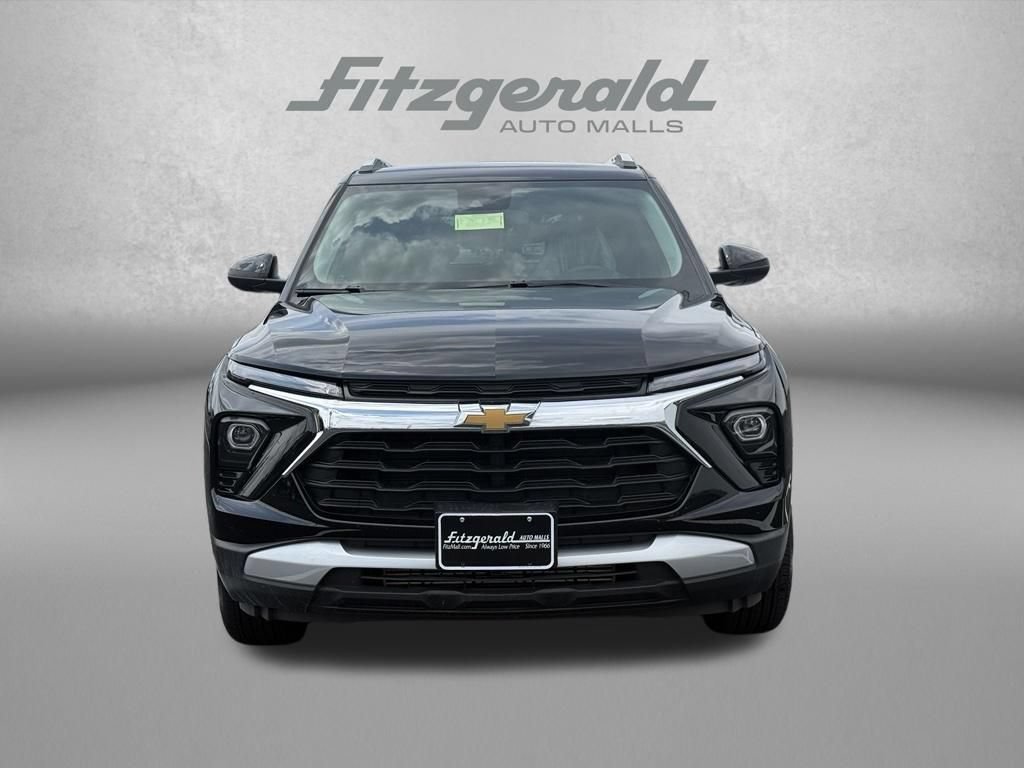 Used 2026 Chevrolet TrailBlazer LT AWD/4WD image 3