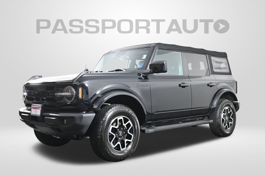 Used 2022 Ford Bronco Outer Banks image 1