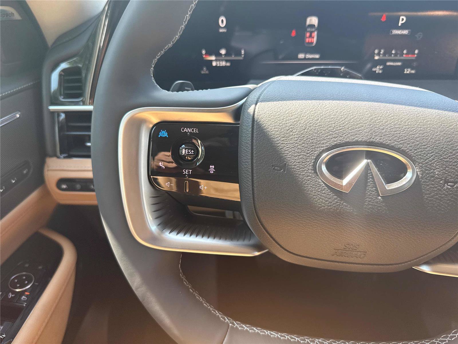 New 2027 INFINITI QX80 Luxe w/ Cargo Package AWD/4WD image 17