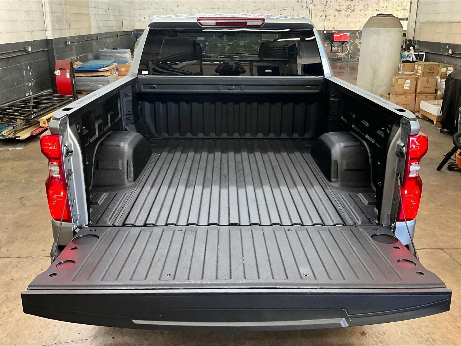 Used 2026 Chevrolet Silverado 1500 Custom RWD image 39