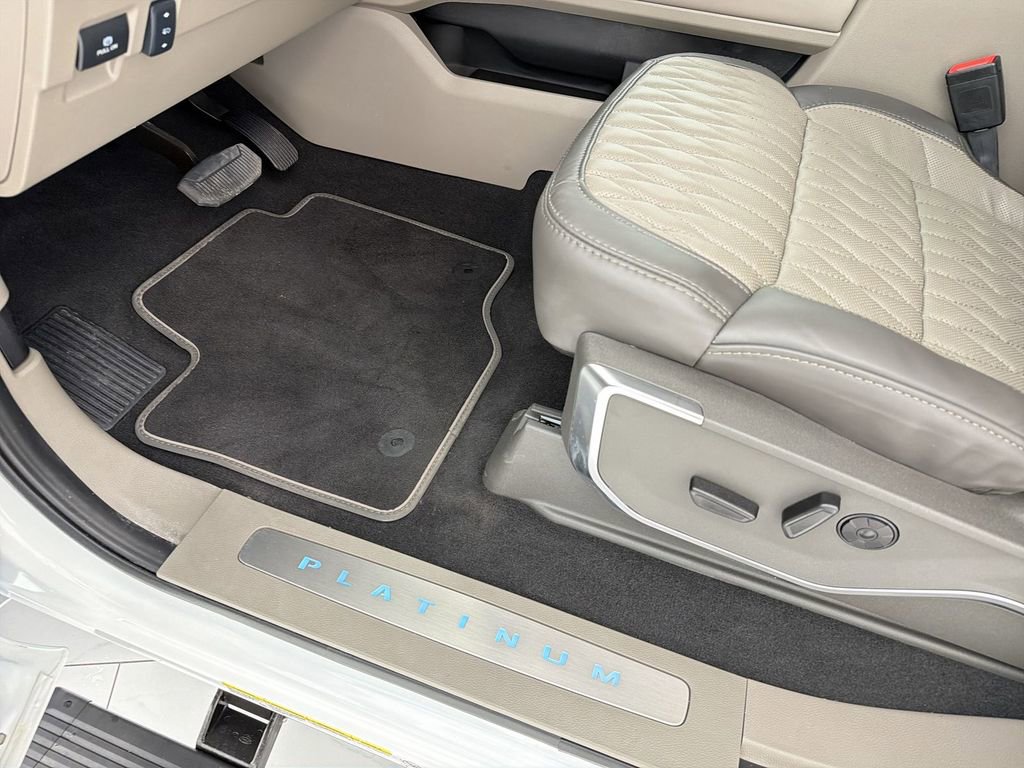 Used 2026 Ford F450 Platinum w/ Platinum Plus Package AWD/4WD image 36