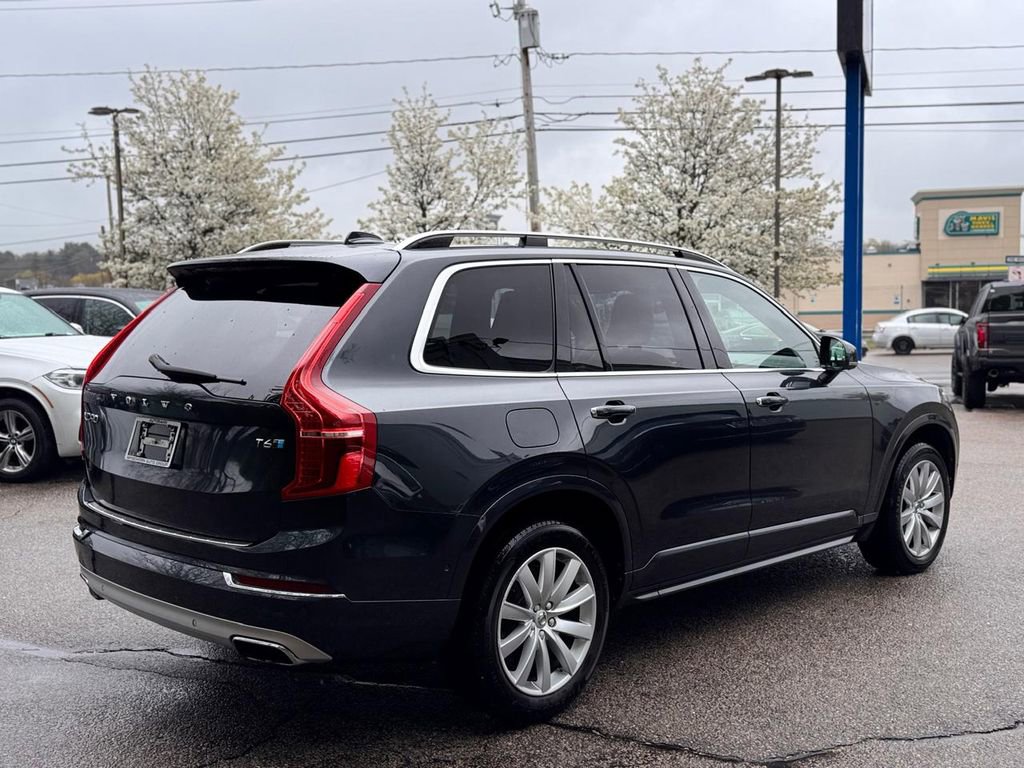 Used 2017 Volvo XC90 T6 Momentum w/ Vision Package AWD/4WD image 6