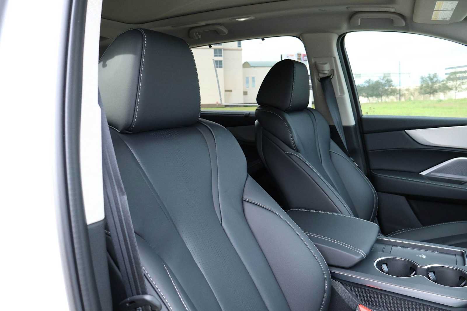 Certified 2026 Acura MDX w/ Technology Package FWD image 14