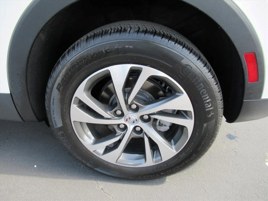 Certified 2023 Buick Envision Essence image 25