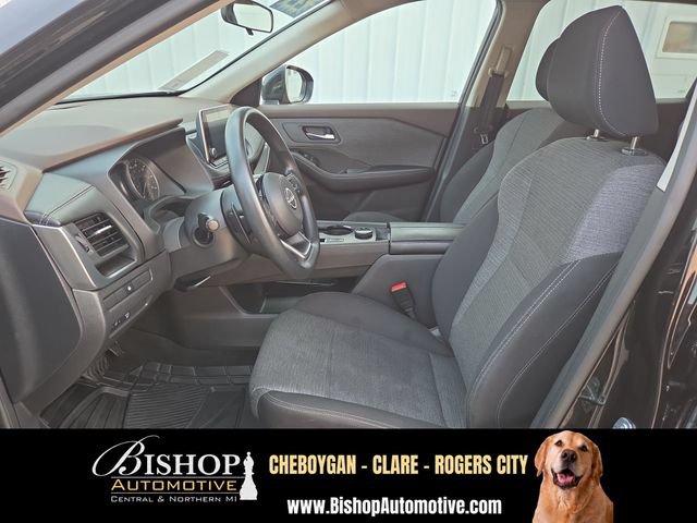 Used 2023 Nissan Rogue SV AWD/4WD image 5