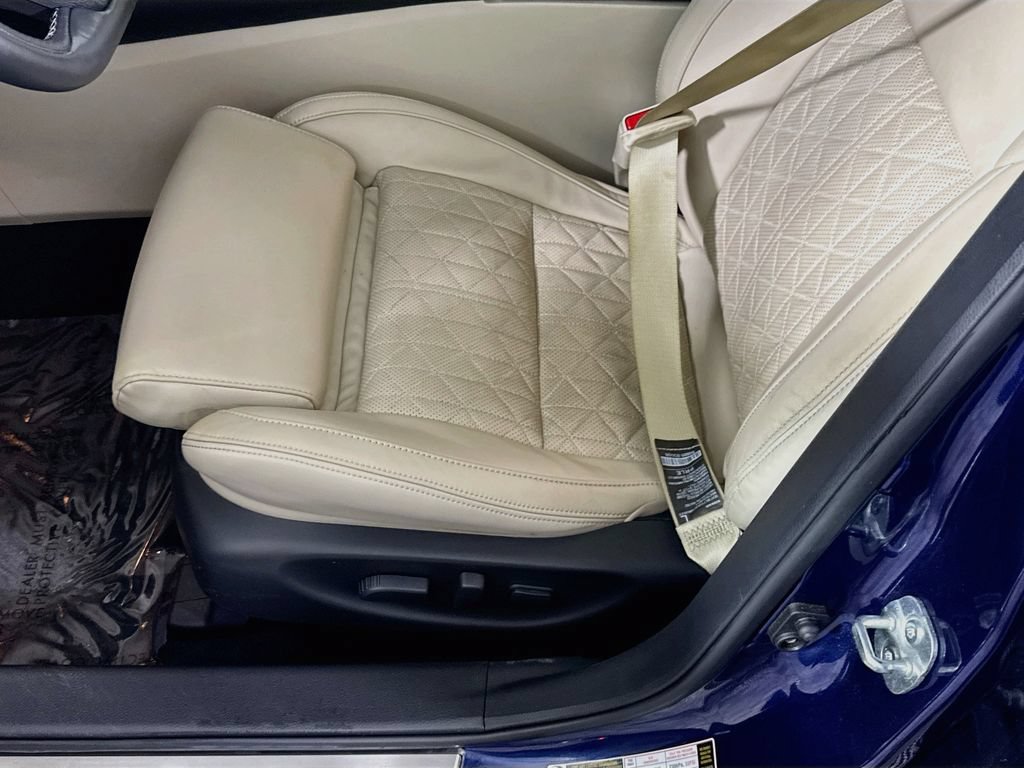 Certified 2019 Nissan Maxima Platinum w/ Sport Mat Group FWD image 26