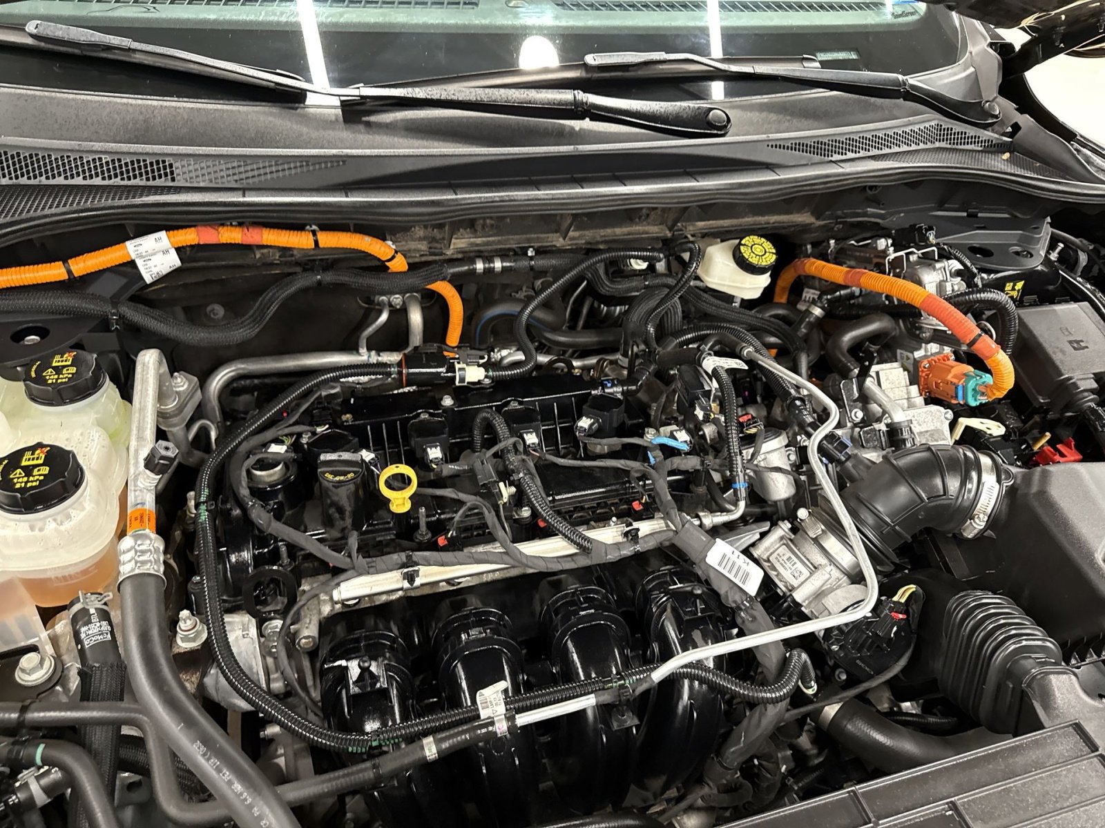 Used 2022 Ford Escape Titanium AWD/4WD image 31