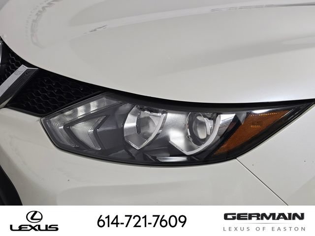 Used 2017 Nissan Rogue Sport SV AWD/4WD image 15