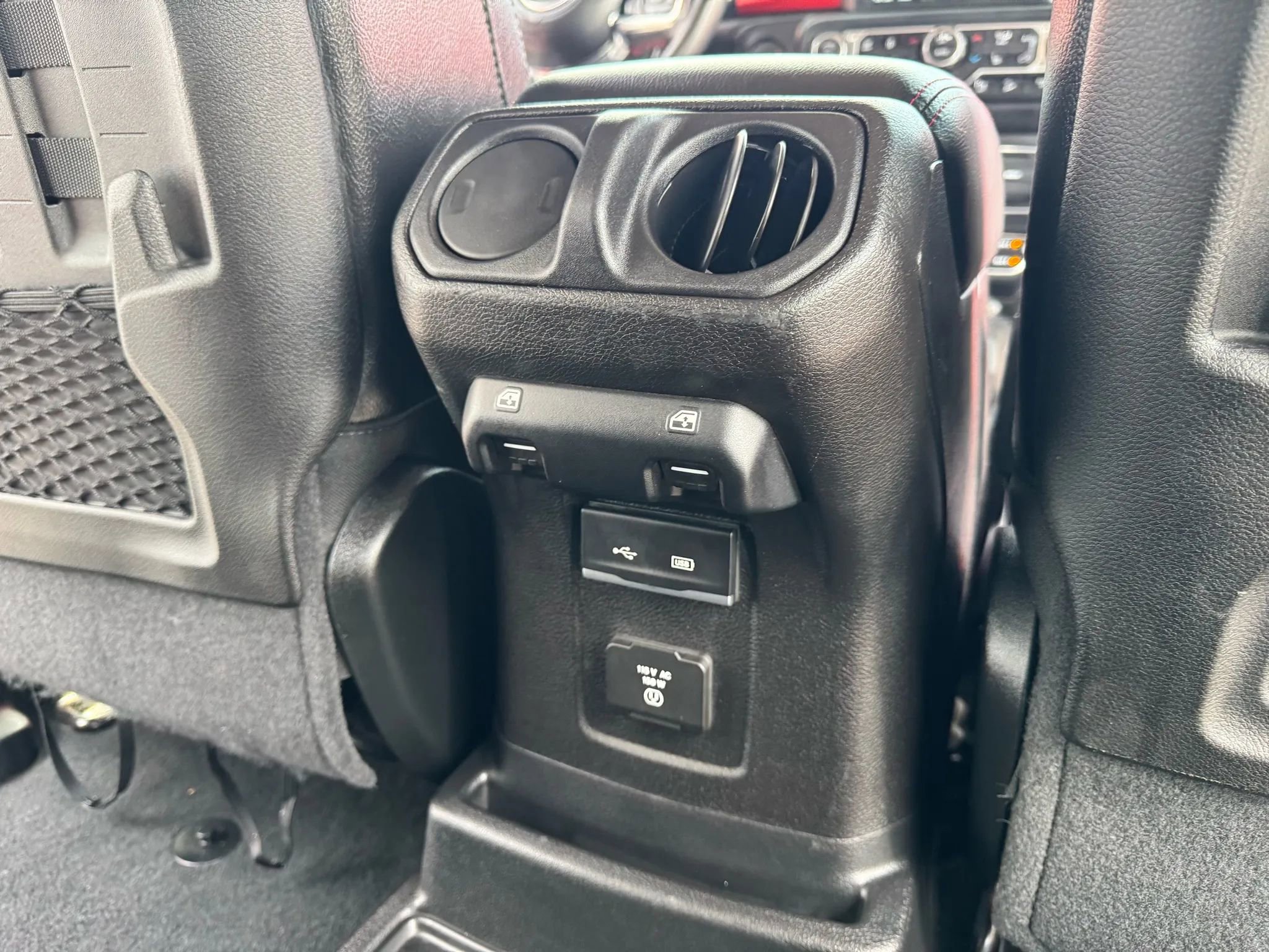 Used 2018 Jeep Wrangler Unlimited Rubicon image 16