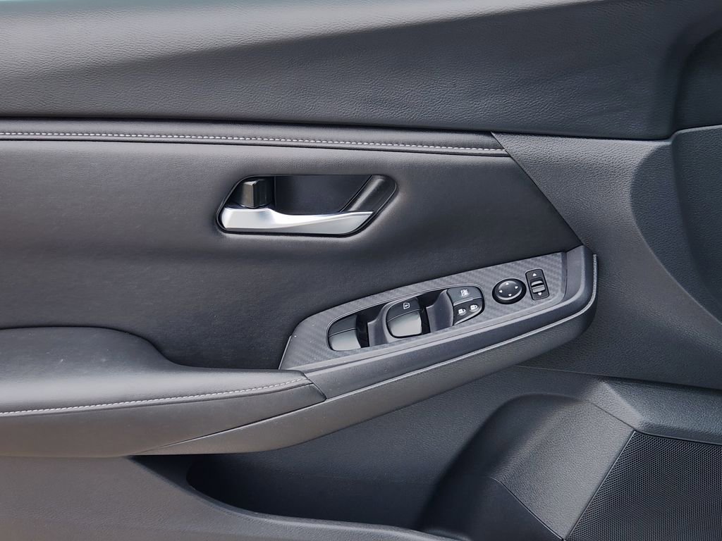 Used 2023 Nissan Sentra SV FWD image 24