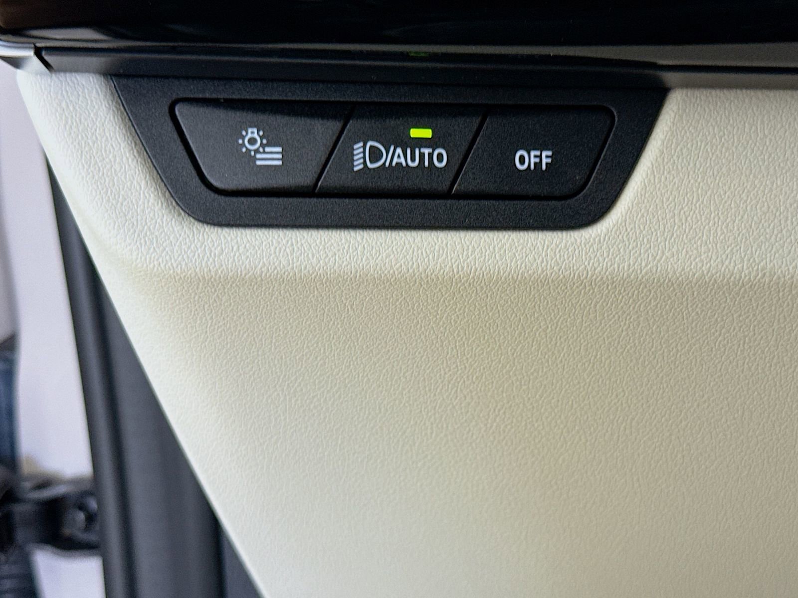 Used 2026 BMW X1 xDrive28i w/ Convenience Package image 10