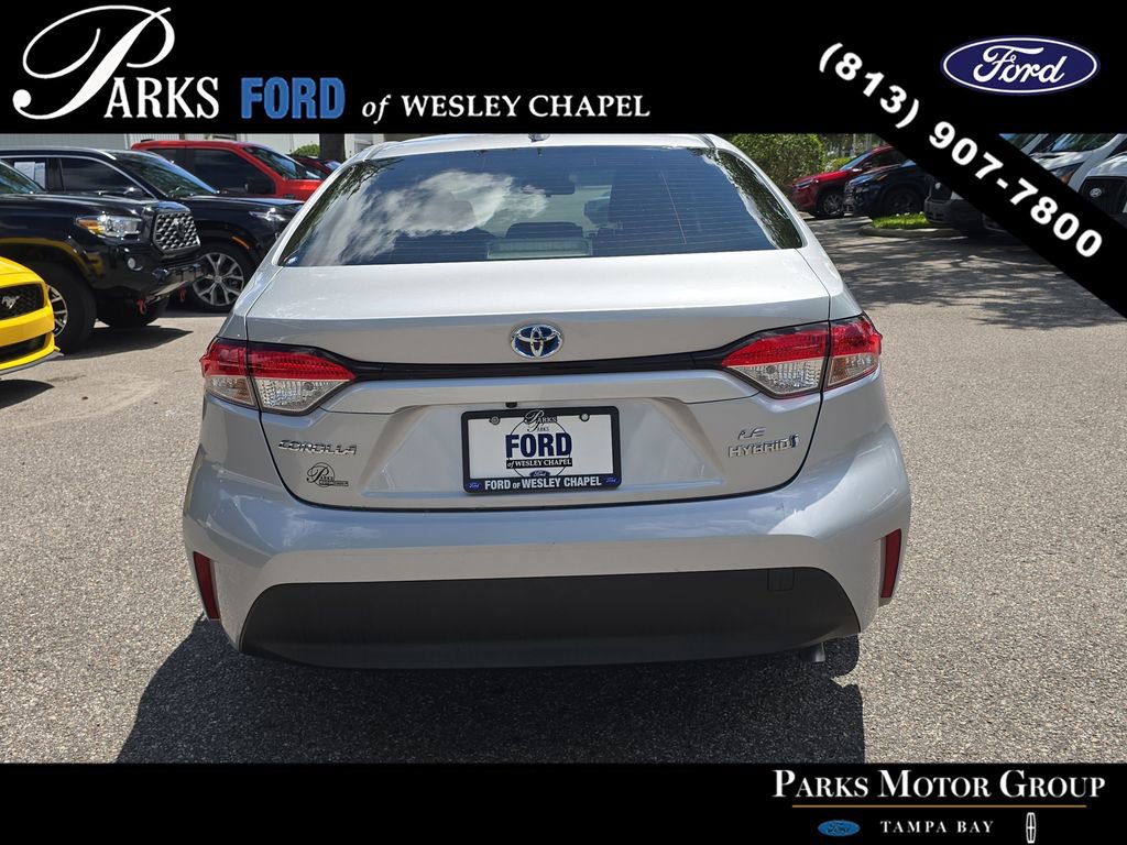 Used 2024 Toyota Corolla LE w/ LE Premium Package FWD image 5